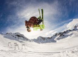 足彩网_鲁尼自曝退役后朴素日常，最爱逛廉价商店，咖喱味方便面与薯片是心头好