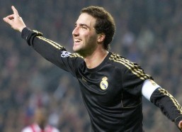 足彩网_兑现潜力！灵光闪现造点破门 林良铭强力复苏引主帅盛赞有灵性