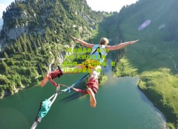 【足彩网首页】轰28+7+8！火箭22岁王牌再闪耀，杜兰特缺席，他打出赛季最佳一战